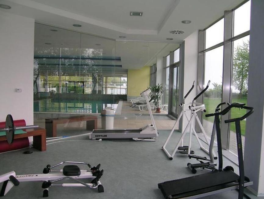 'Good Feelings' Aparthotel Siófok Buitenkant foto